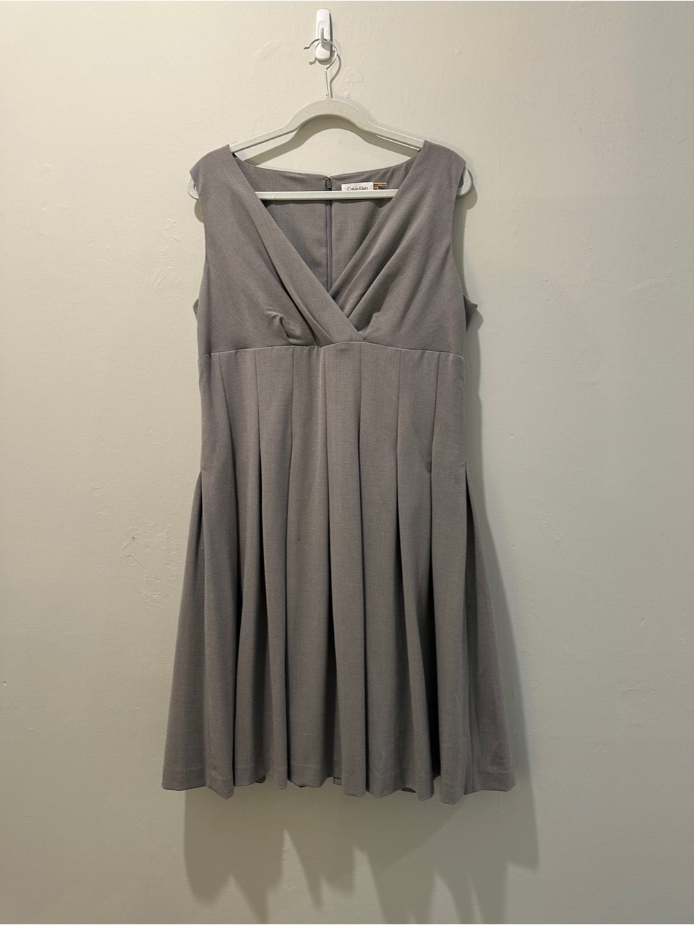 Calvin Klein Gray V-Neck Pleated Midi Dress